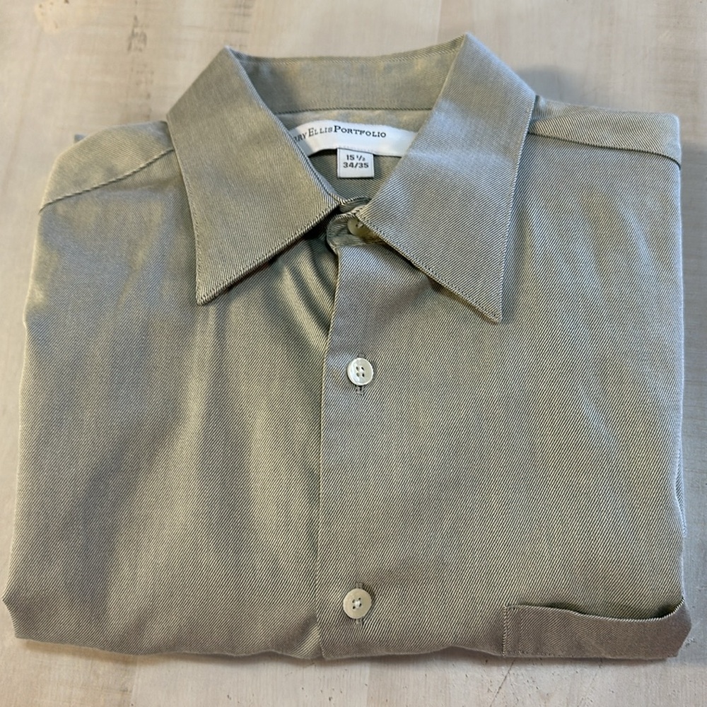 Perry Ellis portfolio, long sleeved, Oxford, button-down dress shirt